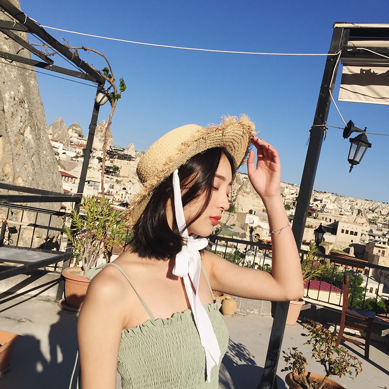 蓝色草帽海边度假,玩转海边度假风