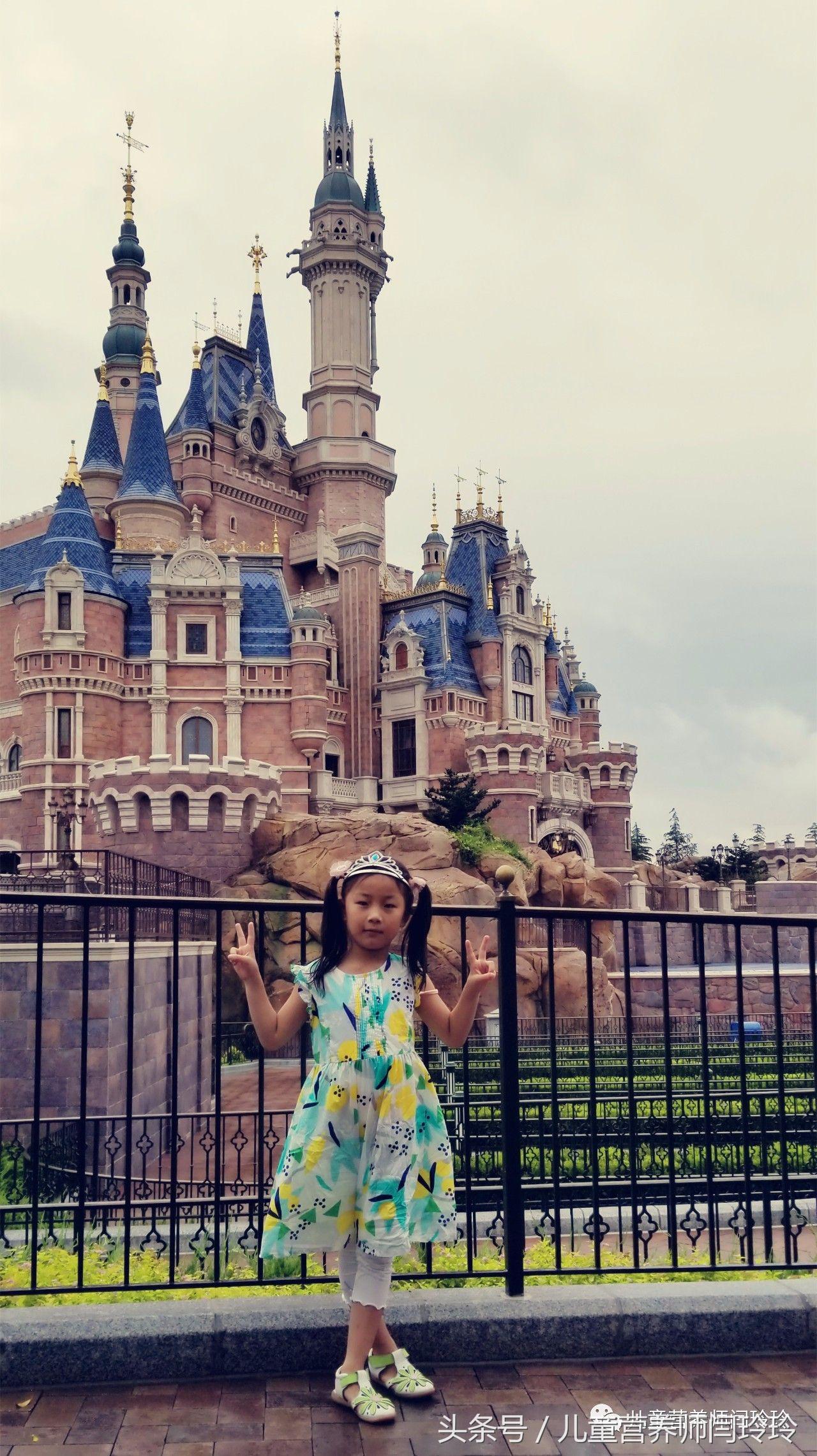 迪士尼实现小朋友们的公主梦,迪士尼是每个女孩的公主梦