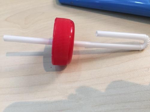 瓶子改造浇花神器,浇水瓶自制浇花神器