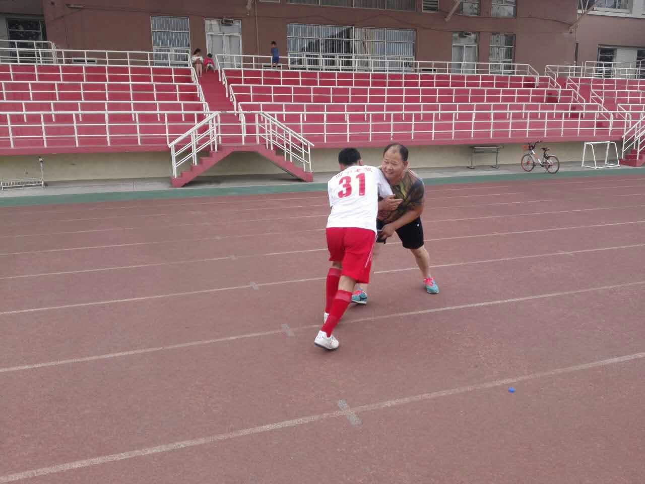 草根足球的定义,草根足球