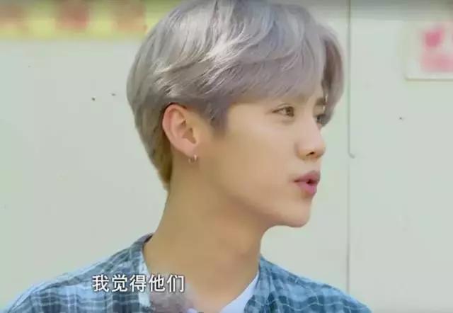 鹿晗约吧大明星,鹿晗关晓彤2017新年心愿