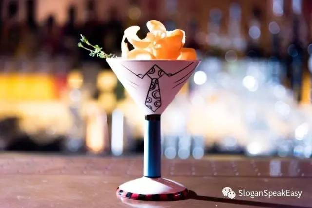 朋友开个店，卖酒的！一滴入魂Slogan！