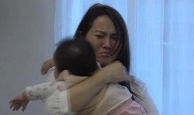 奶茶妹妹生了孩子气质不再！杨幂眼窝凹陷老十岁!AB的眼袋很惊人！