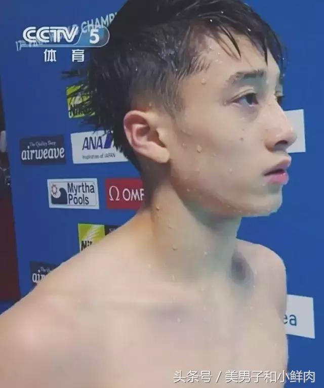 跳水运动员高颜值,跳水冠军练俊杰帅吗