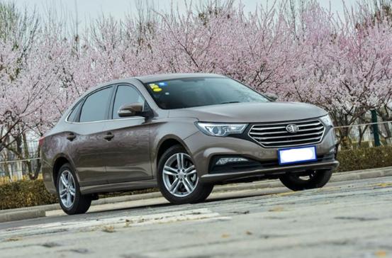 6万开回家的小轿车,6万到7万的大空间车