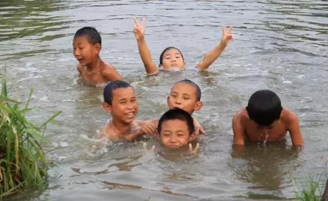 姝︽眽浜虹殑澶忓ぉ鎰熷彈,姝︽眽浜虹殑澶忓ぉ鏄粈涔堟牱瀛愮殑