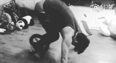 跟着男神一起来“撸铁”！鹿晗陈伟霆刘昊然的健身照荷尔蒙爆棚想舔屏！