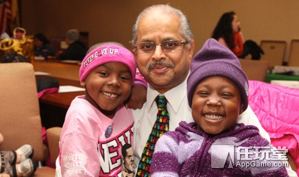 当他们还在骂《王者光荣》时，美国人却在用游戏治疗癌症