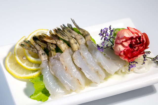 相亲高瘦女太狠了！海归男不跑才怪，居然点了10只这种虾刺身！你知道是什么虾吗？