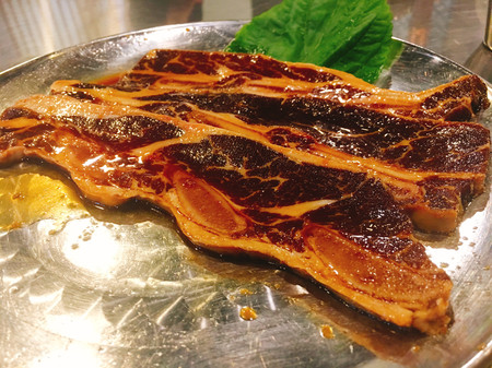 这么热个天，我却选了一家烤肉店？这个谜怎么破！