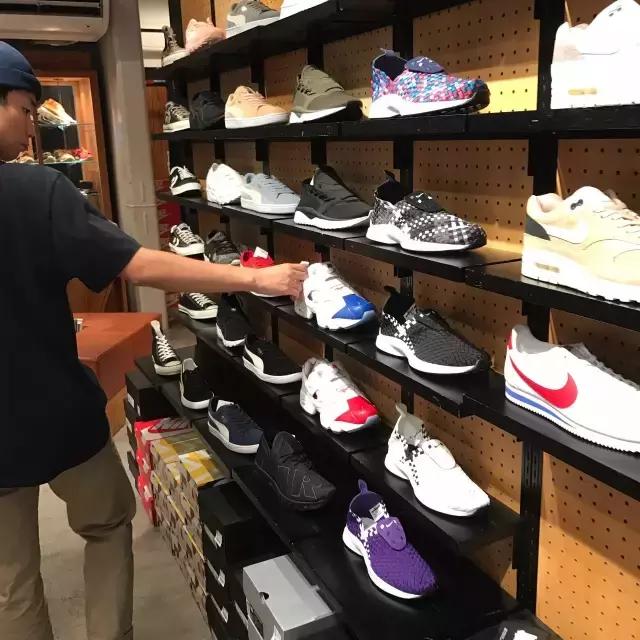 逛完这10家原宿球鞋店后，爆款冷门你想要的这里都有！