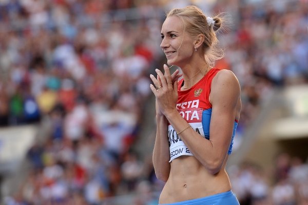 打碎尘封17年的跳高记录,连续三次创造男子跳高世界纪录