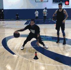 这招“交叉步”可以说是过人的精髓，必学！