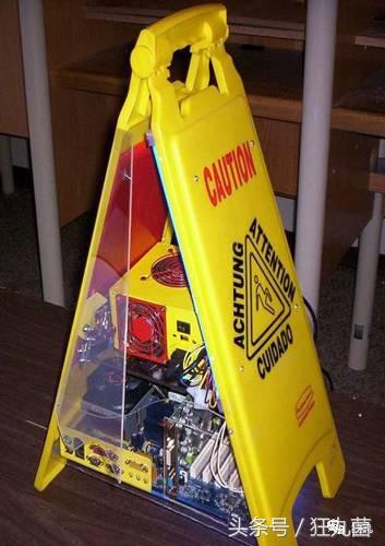 能热饭还能当马桶？别拦我，请把我埋在这样的电脑机箱里