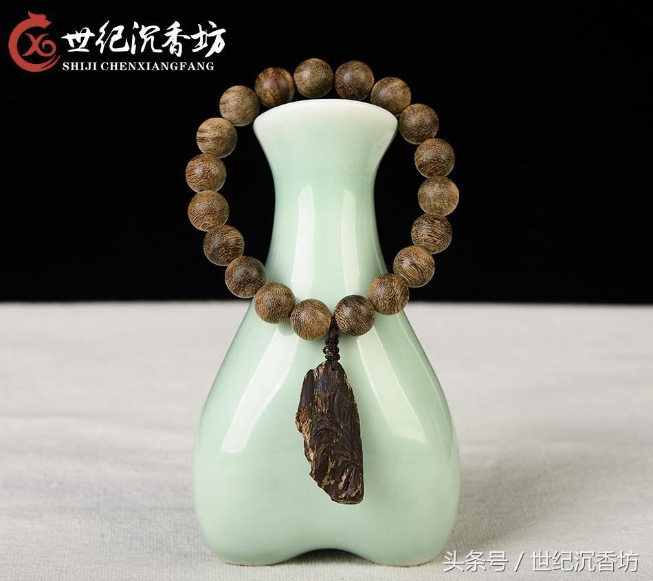 沉香和沉香木手串什么价格,普通的沉香木手串值钱吗