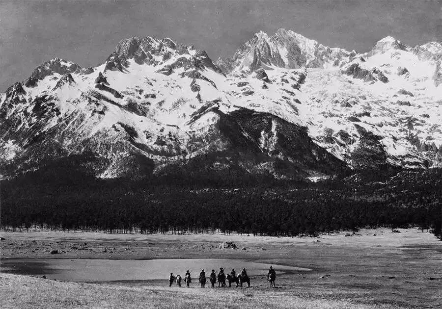 为心中的荒，填一座雪山