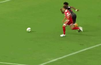 中国裁判误判图片,外媒评中国裁判