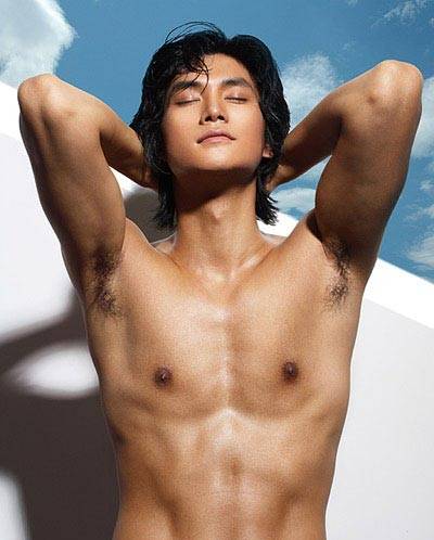 我们这个年龄护肤是必不可少的,30岁以后该用什么护肤品保养