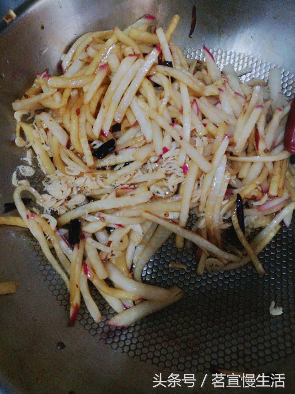 大红萝卜条怎样炒好吃,大红萝卜丝怎么炒好吃