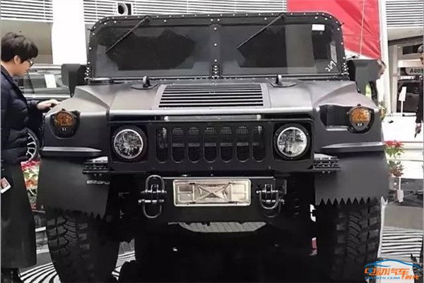 开这些车上路我谁都不怕，有本事你来撞啊！