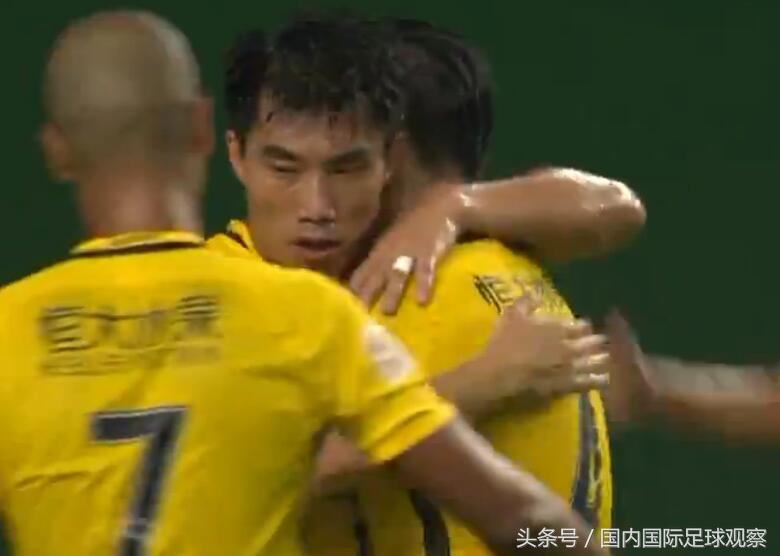 广东解说：广州恒大后防组合陌生+防守差！面对扎哈维招架不住！