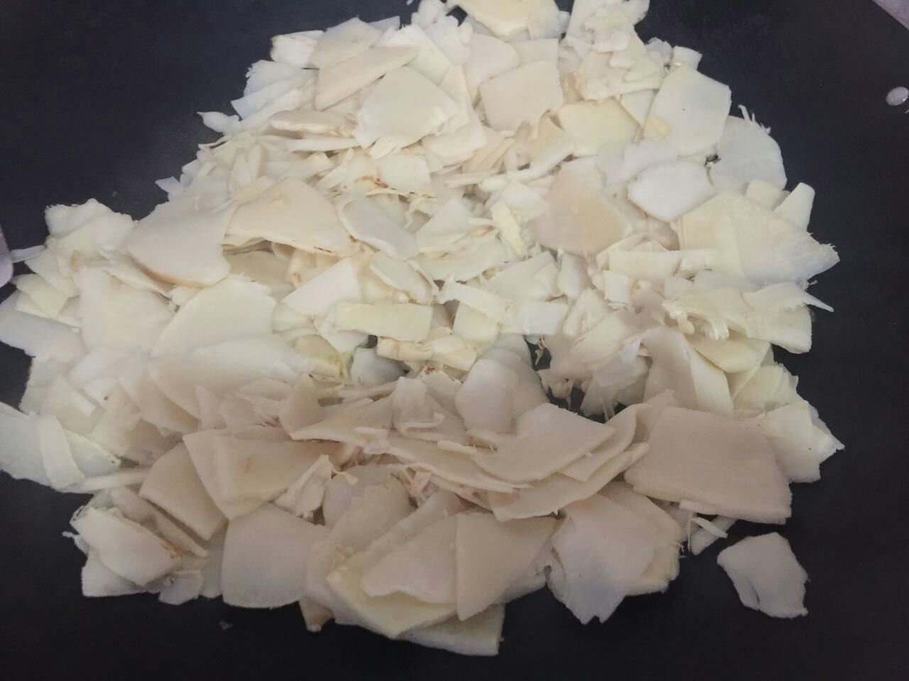 最简单又方便的肉炒竹笋,素炒小竹笋最好吃的方法