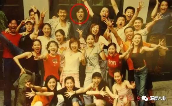 贺涵事业全面开挂，而真实的靳东又有什么样的故事？