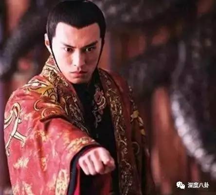 贺涵事业全面开挂，而真实的靳东又有什么样的故事？