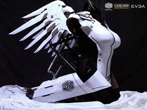 能热饭还能当马桶？别拦我，请把我埋在这样的电脑机箱里