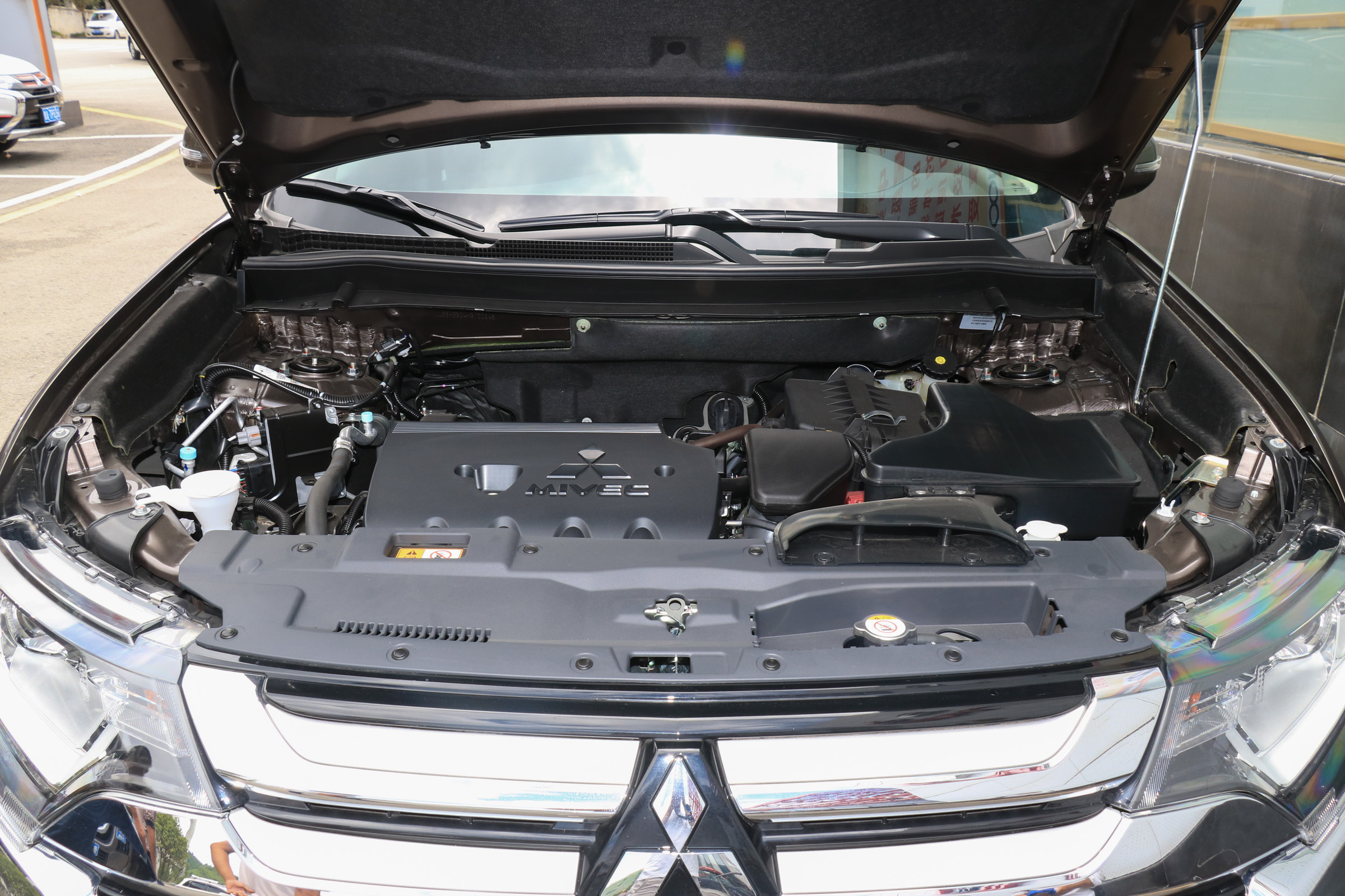 二手欧蓝德和马自达cx-4哪个好,马自达cx-4和欧蓝德哪个好