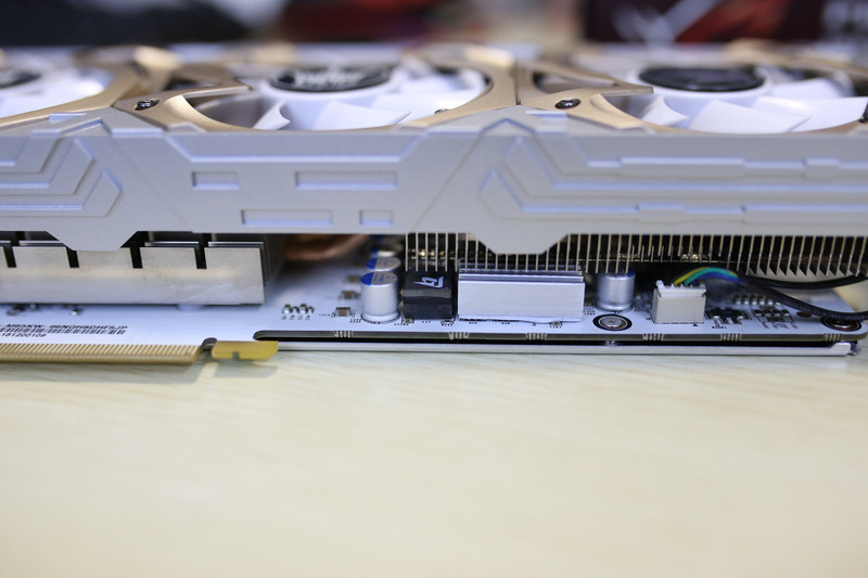 lol低端机掉帧,lol165帧掉帧