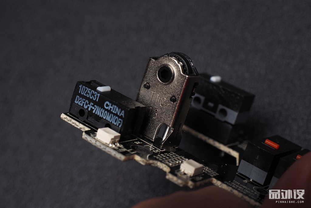 达尔优牧马人cm615鼠标好用吗,达尔优牧马人鼠标绿色是多少dpi