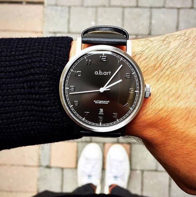 年轻人适合戴的腕表,适合刚毕业大学生的手表