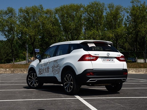 长安suv2022年新款cs55,长安suv3代cs55