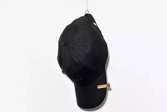 prada做什么的,prada编织回形针