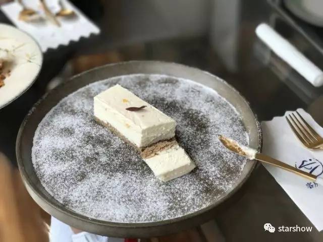 探店｜还以为这家网红店消失了，再遇到要试遍他们家的菜单