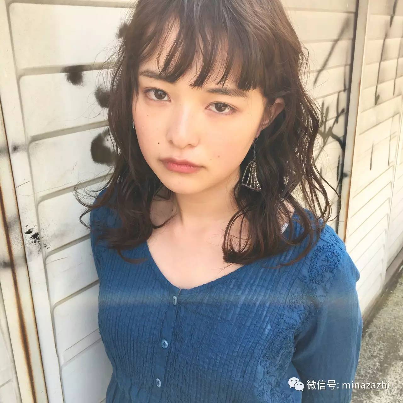 2022年最流行的发型长直发瓜子脸,2021年最流行的高颧骨发型中长发