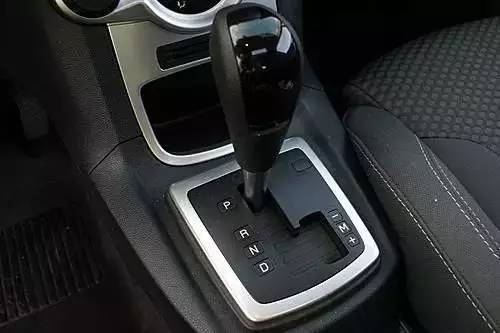 汽车上出现的那些反人类设计~设计湿也是让人服了