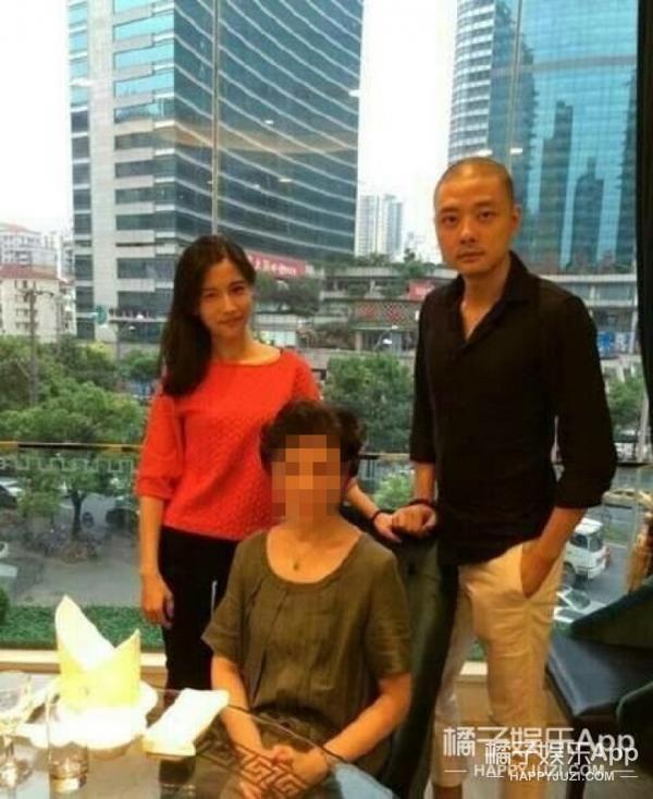 papi酱婚姻给女人带来了什么,美貌与才华于一身的网红papi酱