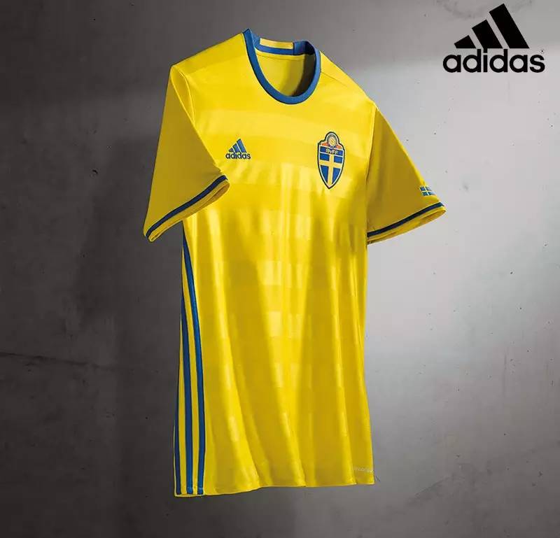 2010-2020体育最佳球衣,阿森纳2015-2016赛季球衣