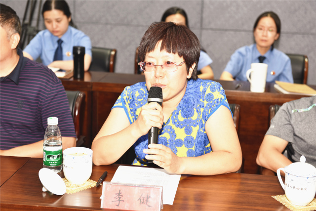 东城院举办“真实就是力量”文学沙龙活动