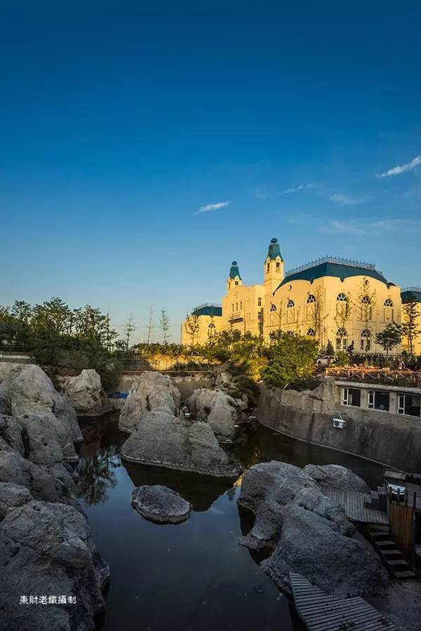 大连黑石礁异域风情街简介,旅大印象黑石礁店菜单