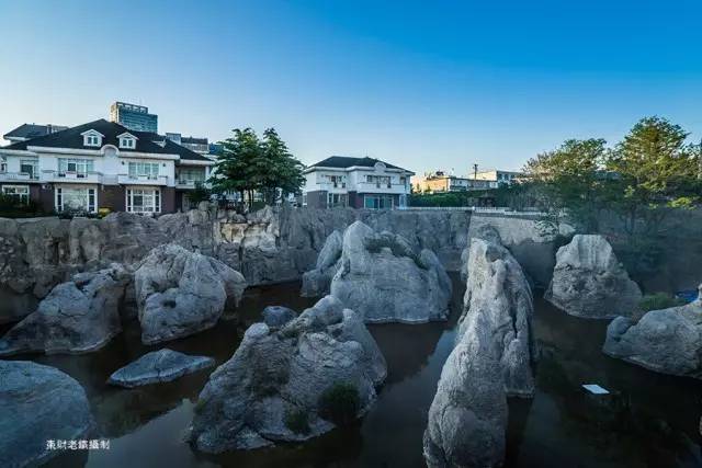 大连黑石礁异域风情街简介,旅大印象黑石礁店菜单