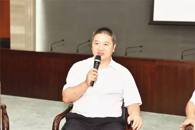 东城院举办“真实就是力量”文学沙龙活动