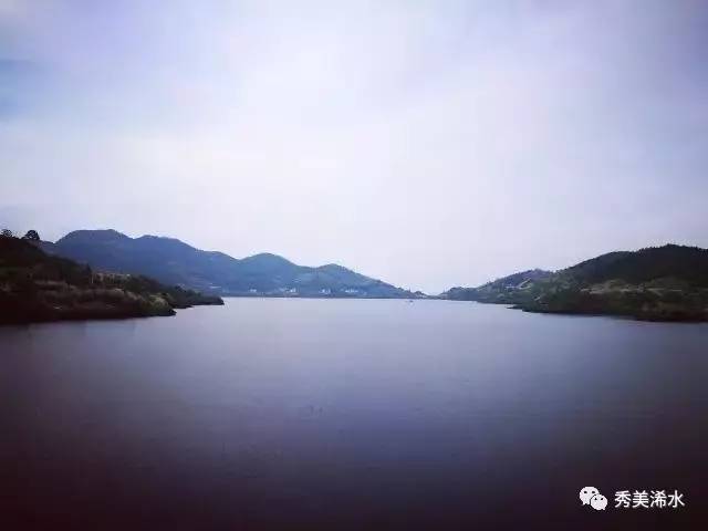 「浠世好文」白莲河上小天池