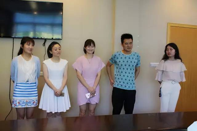 魅力中国城我们一起为凉山加油,魅力中国城城区在行动