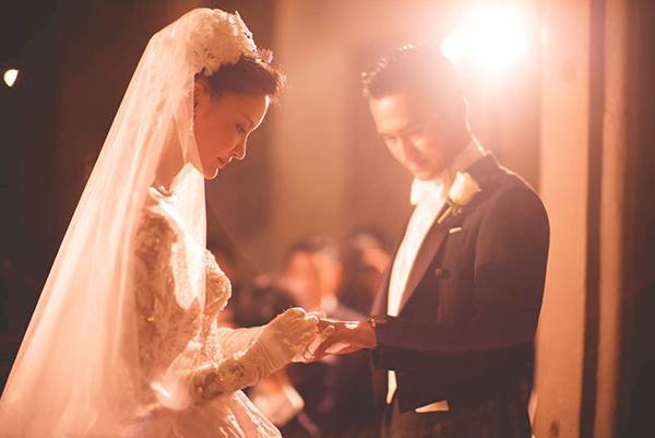 想给男朋友要七夕戒指高情商,如何给男朋友选求婚戒指