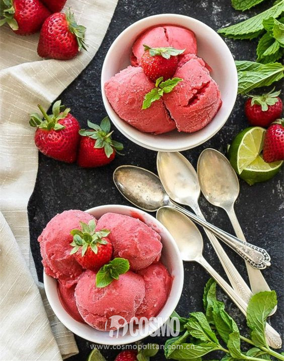 omg鍐烽棬鐢滃搧,omg鍏ㄩ儴鍚冩硶