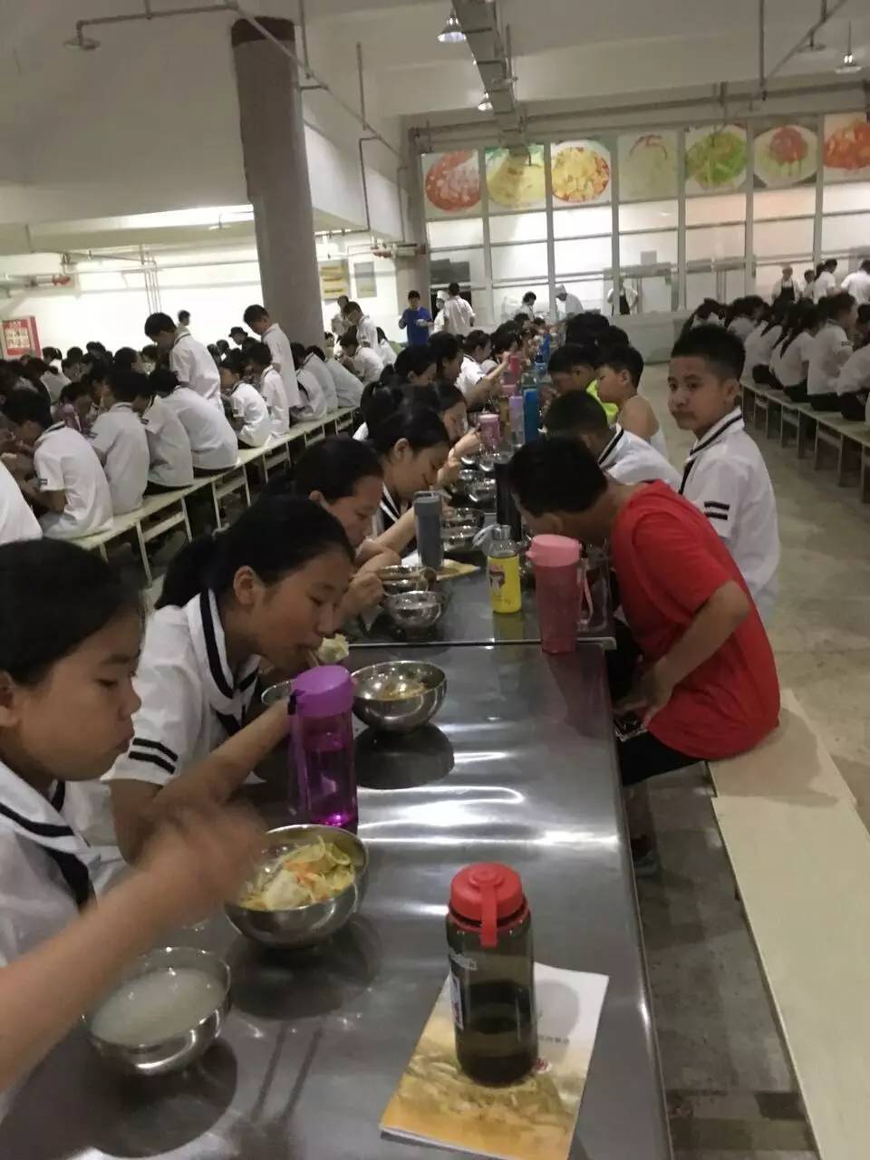 快乐童年放飞梦想诗歌,快乐校园梦想起航