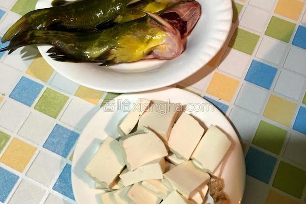 豆腐炖什么海鲜最有营养最好吃,什么海鱼炖豆腐比较好